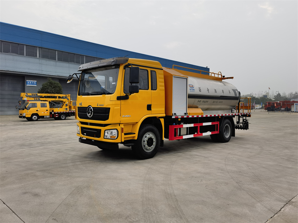 陜汽德龍智能型瀝青灑布車(chē)【12噸】